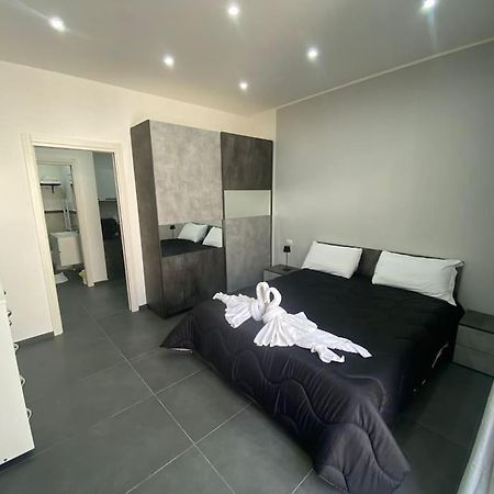 La Dimora Del Porto Apartment Naples Exterior photo